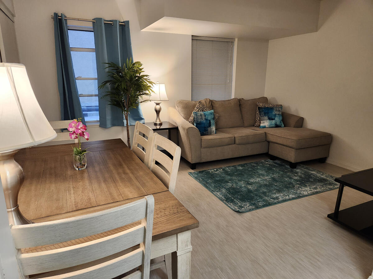 Santa Monica Suite